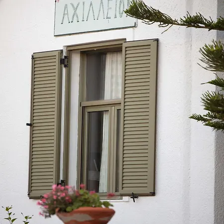 Achilleion ホテル スキロス