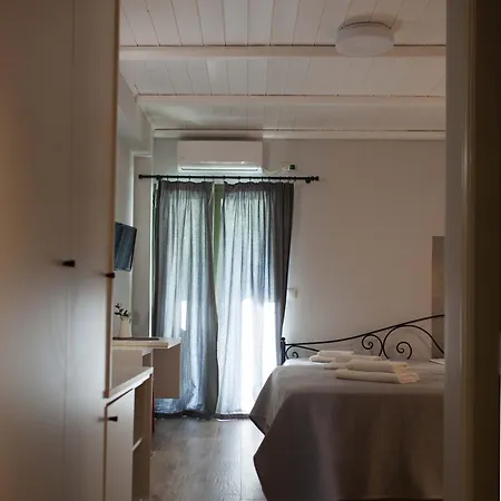 Hotel Achilleion Skyros
