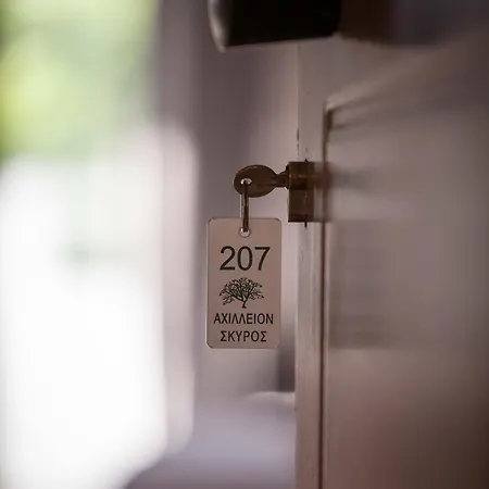 Achilleion ホテル スキロス