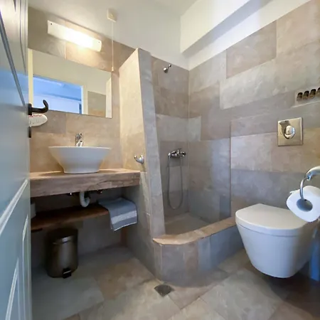 Achilleion 3* スキロス