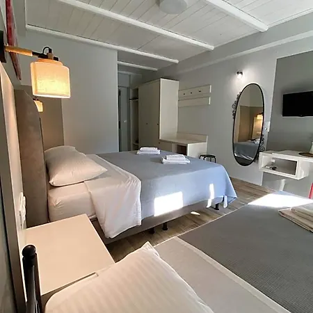 Hotel Achilleion 3*